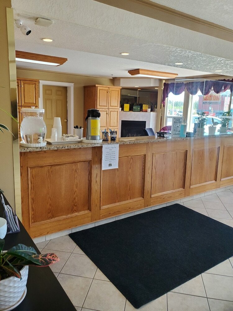 Фото Western Budget Motel Whitecourt 3