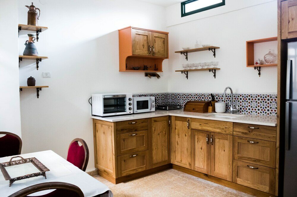 Фото Modern Downtown 3br by Ahlan Hospitality