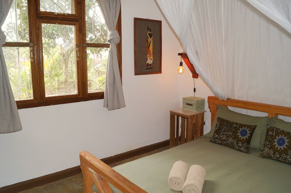 Фото Utamaduni House