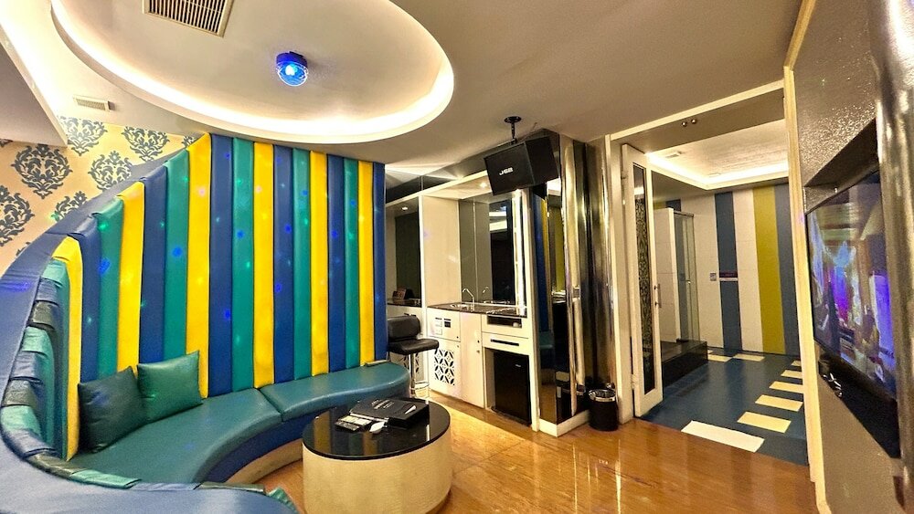 Фото Shining Motel