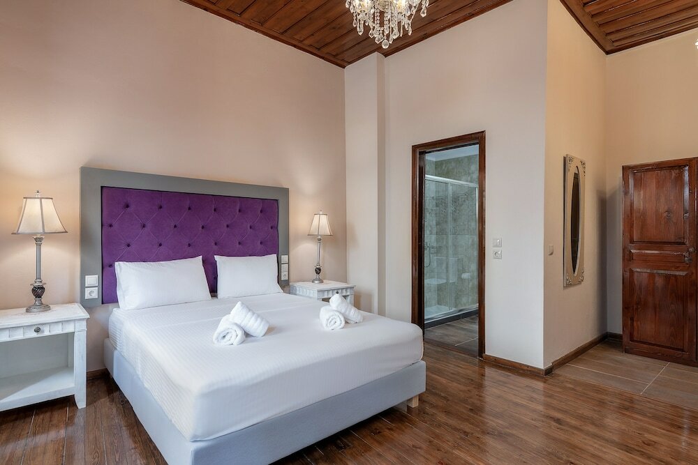 Фото Old Town Suites