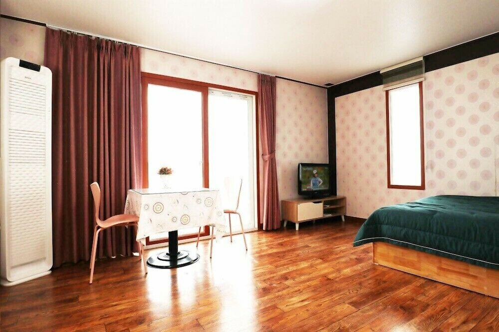 Фото Damoa Pension