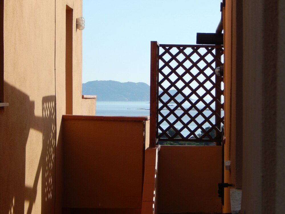 Фото Mono Istana