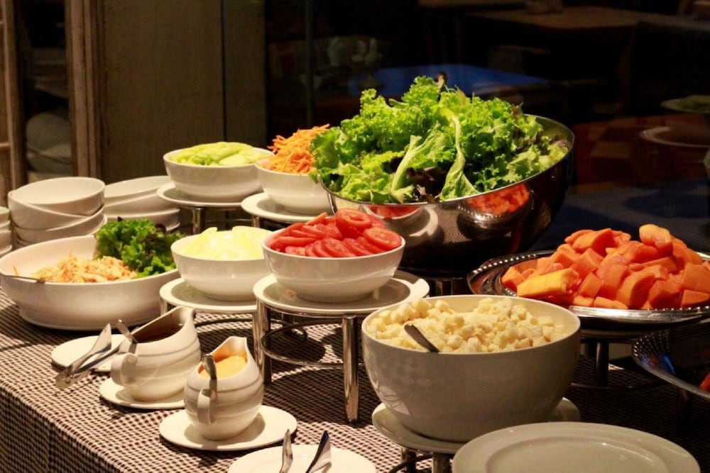 Фото Vic3 Bangkok Hotel