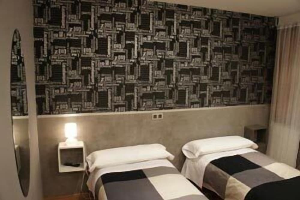 Фото Hostal Noviciado