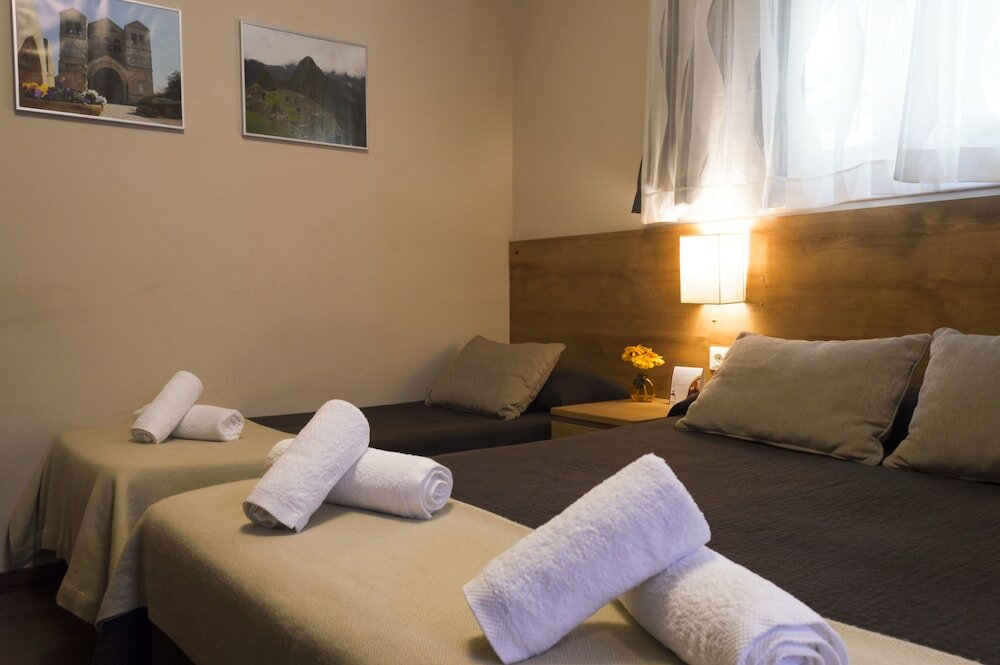 Фото Hostal Alogar