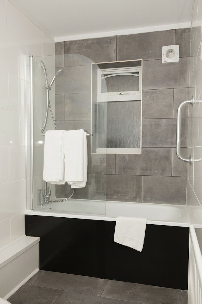 Фото The Angel Hotel