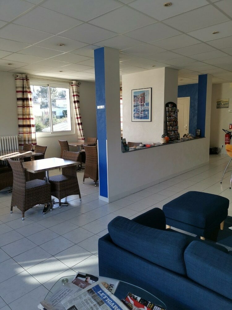 Фото Le Carry Hôtel