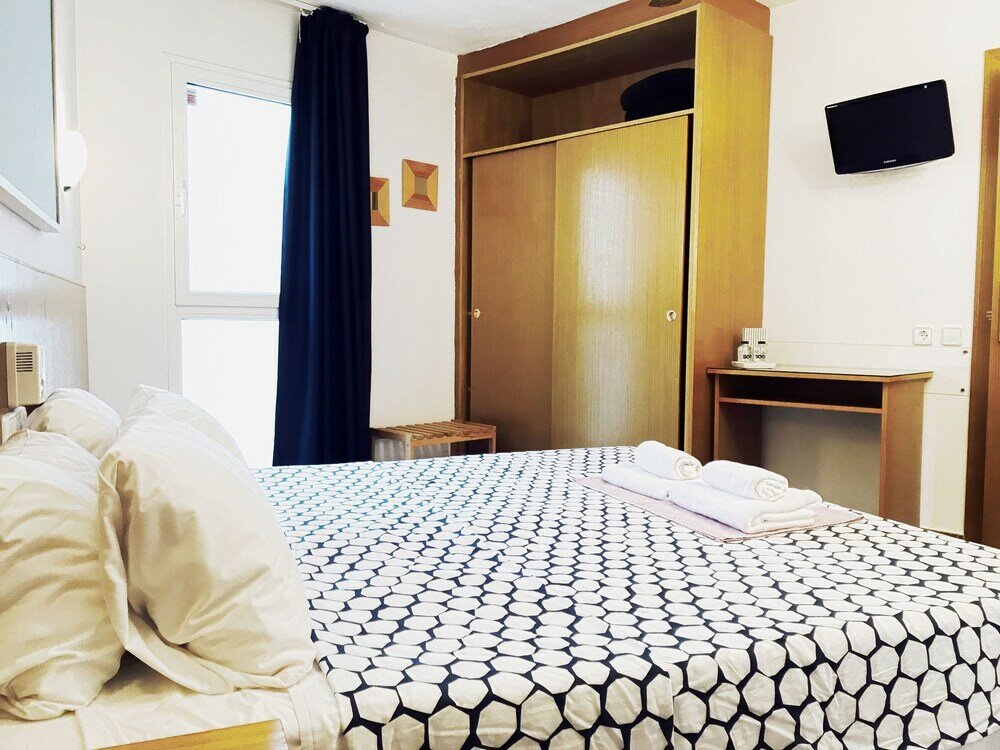 Фото Hotel La Caleta de Tamariu