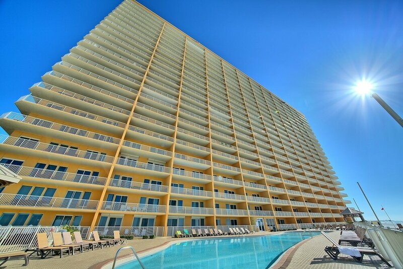 Гостиница Treasure Island 1202