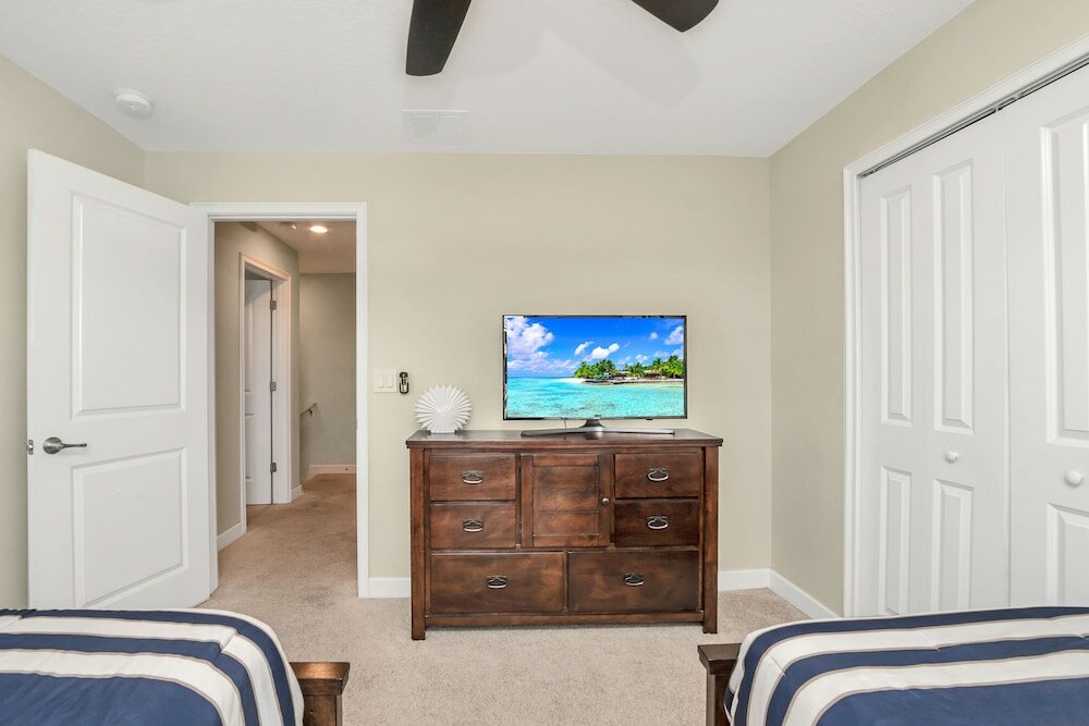 Фото Pool Townhome 5mi to Disney Free Waterpark!
