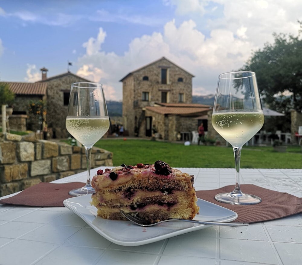 Фото Le Querce Farmhouse