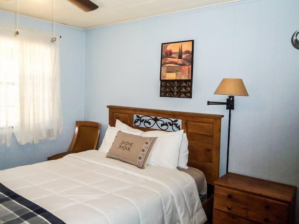 Фото The Gold Pan Motel