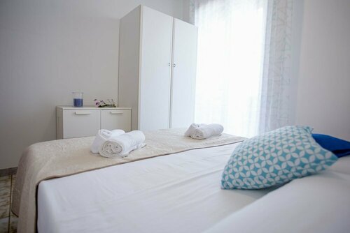 Апартаменты IzzHome Happiness
