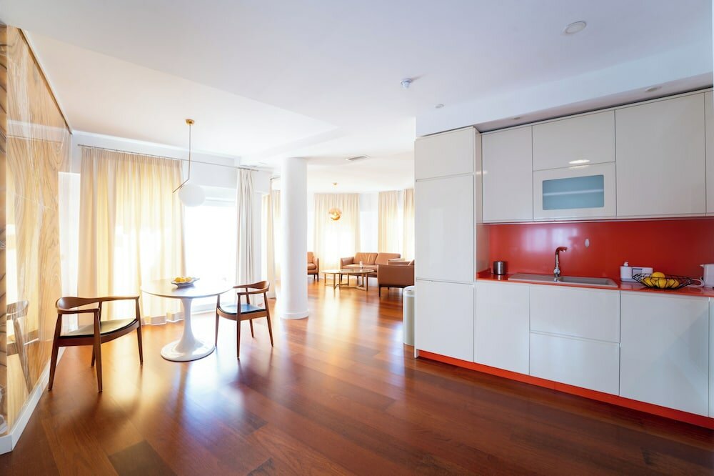 Фото Plaza Mina Suites - Adults Recommended