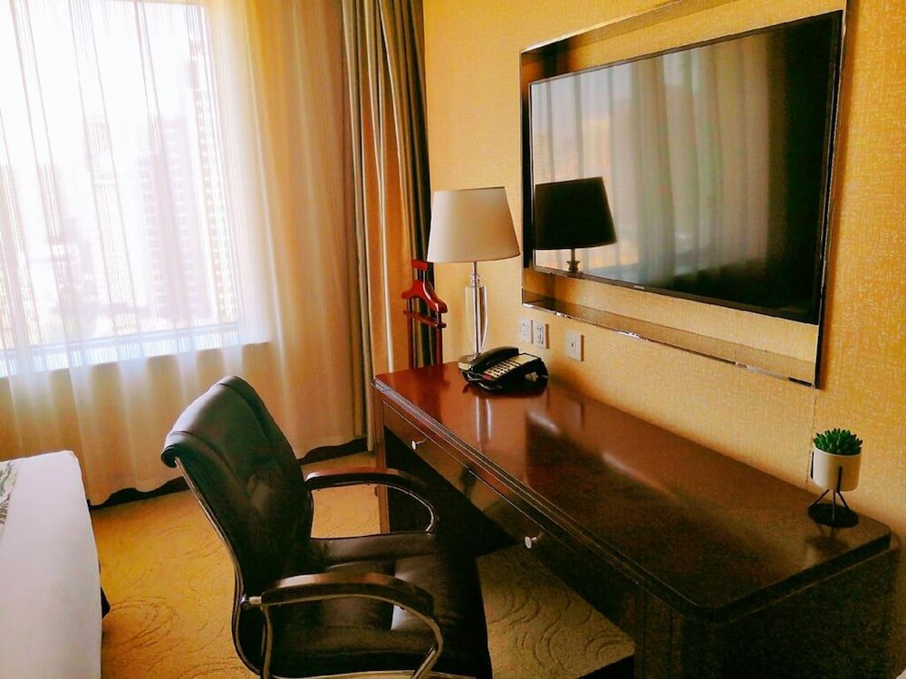 Фото Yun-Zen Century Hotel