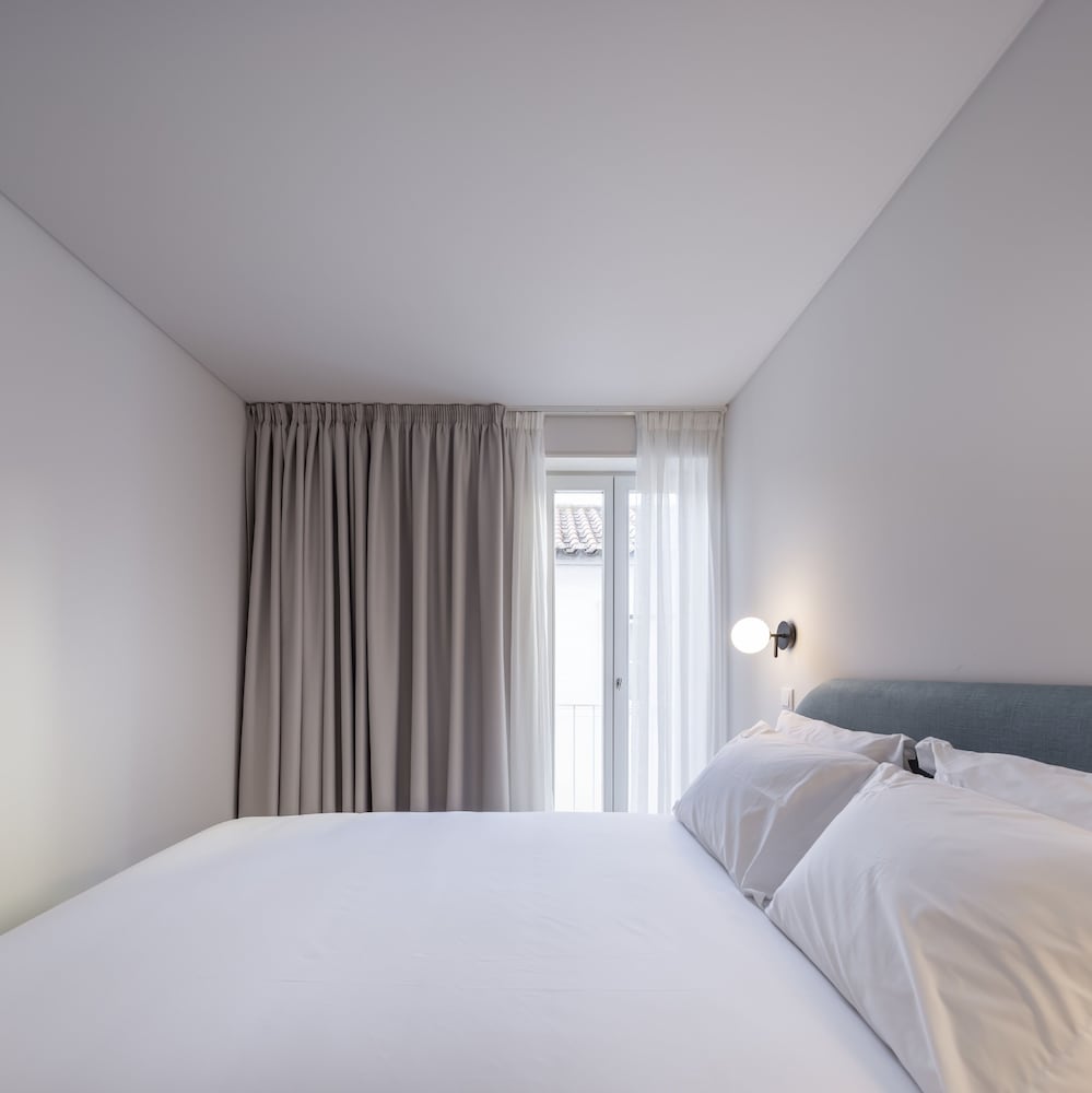 Фото Lisbon Serviced Apartments - Mouraria apartments