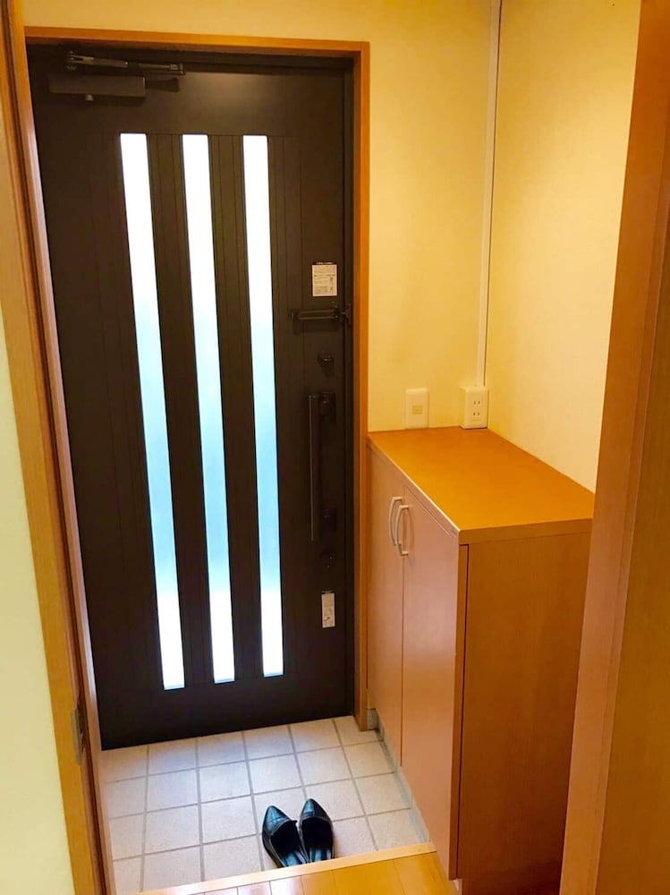 Фото Yellow House