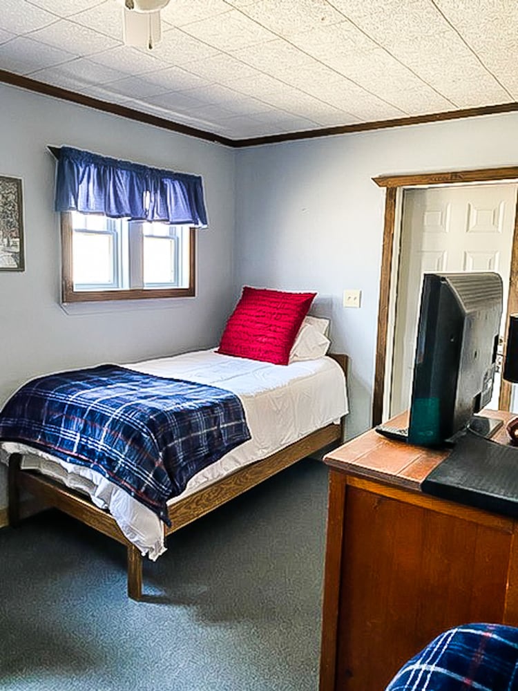 Фото The Gold Pan Motel