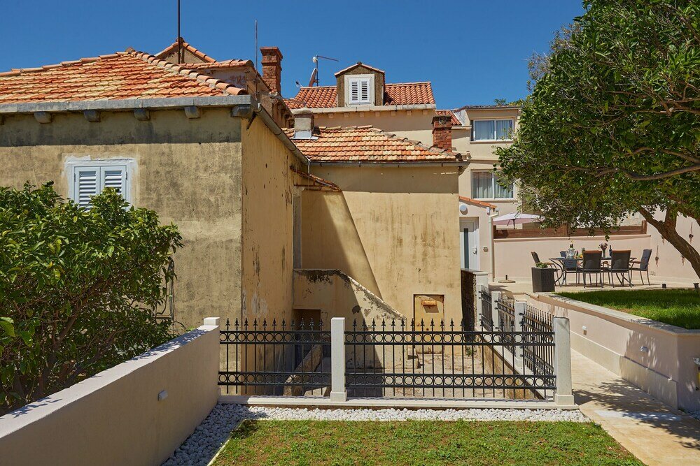 Фото Holiday Home Festina Lente