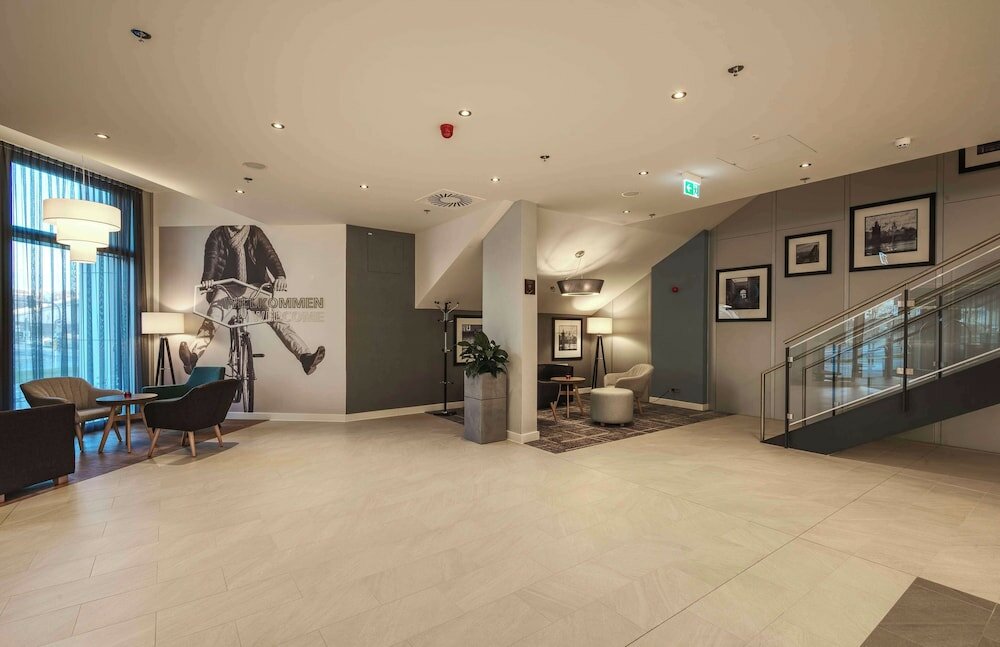 Фото Hampton by Hilton Stuttgart City Centre