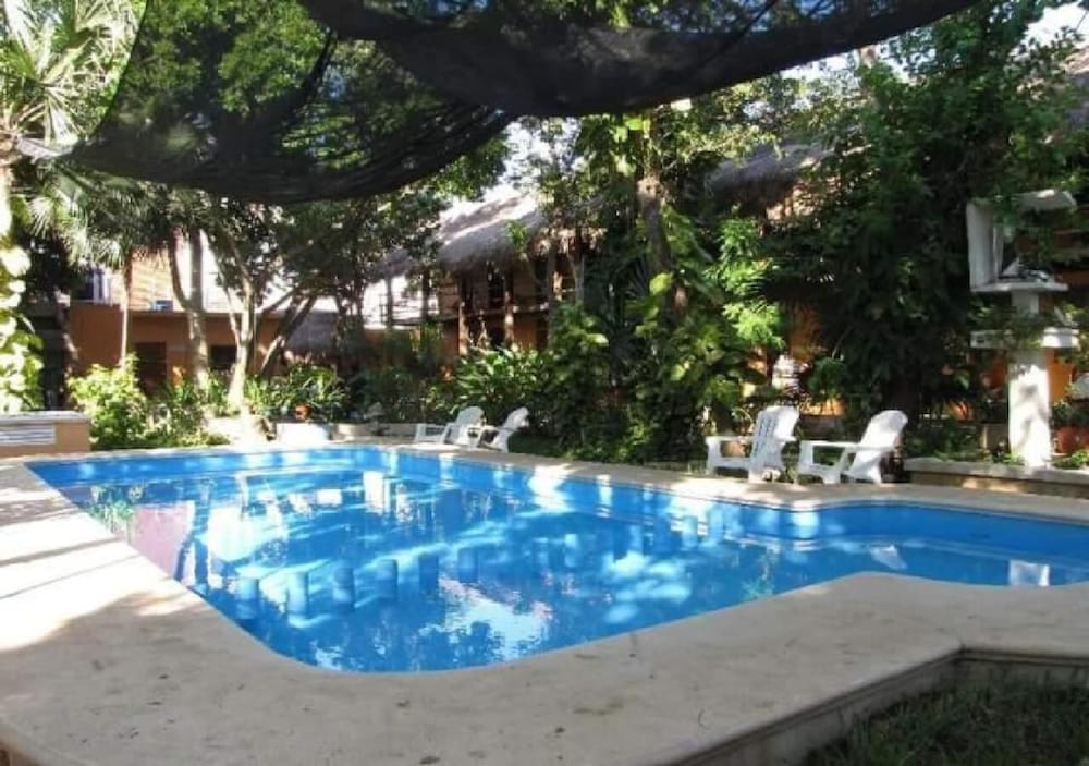 Фото Esduma Iguanas Hotel Playa del Carmen