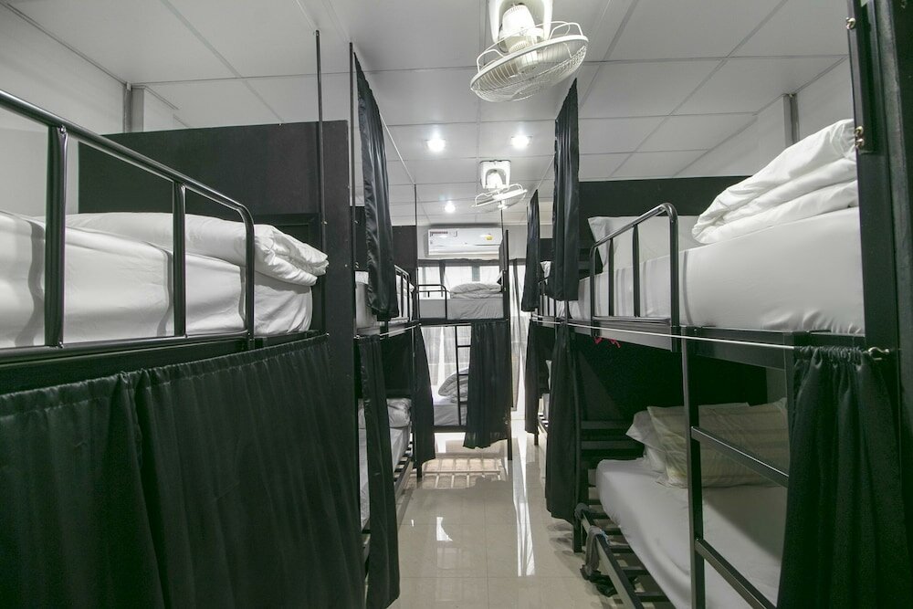 Фото Oyo 1158 Thestaycafe Hostel