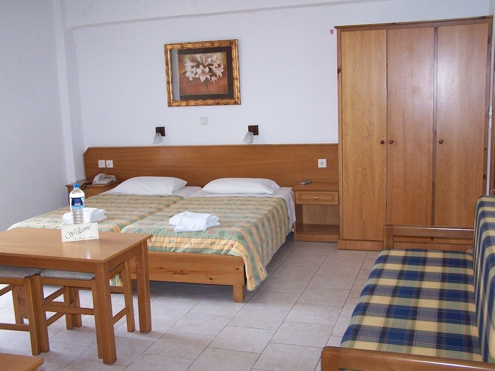 Фото Perros Hotel