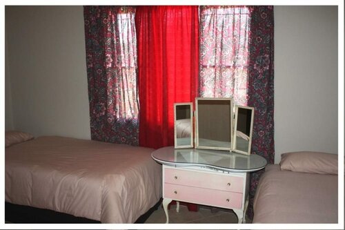 Гостиница Old Farmhouse for 3 in Limpopo Province