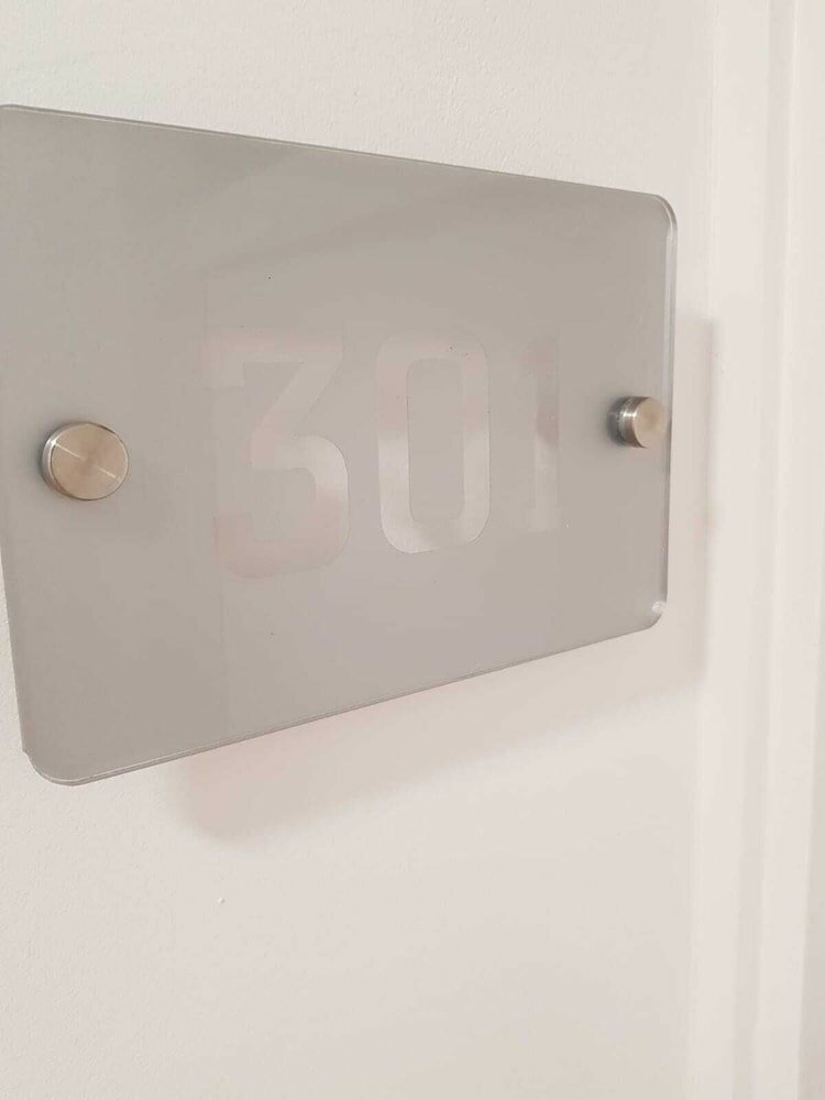 Фото Bright and Cozy Studio Near City Center