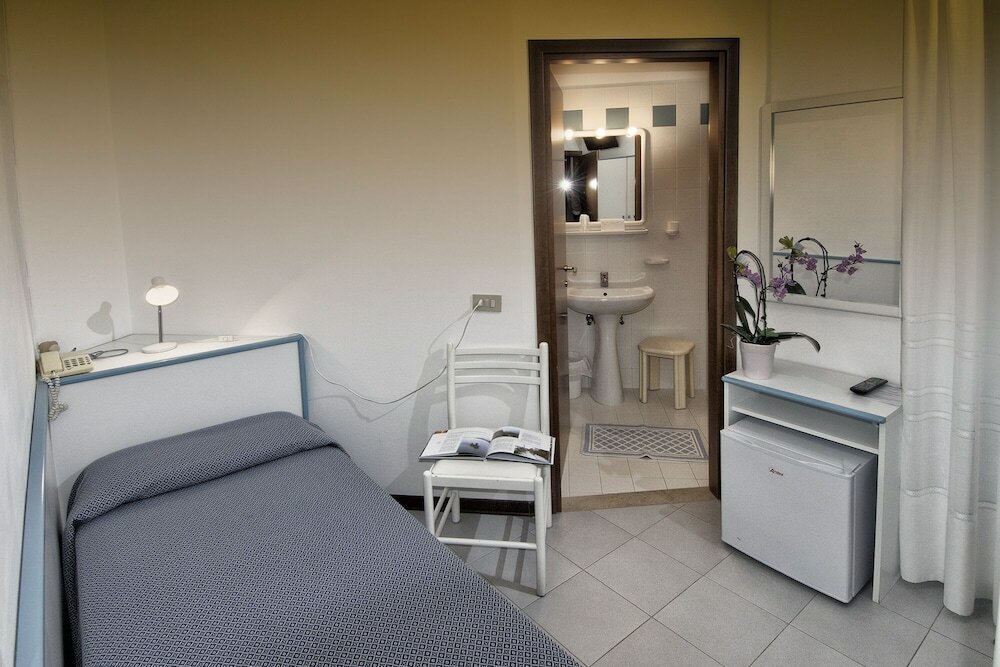 Фото Hotel Marisa