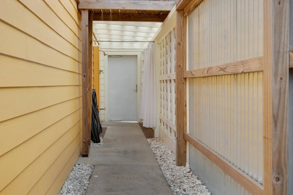 Фото Sunset Escapes B