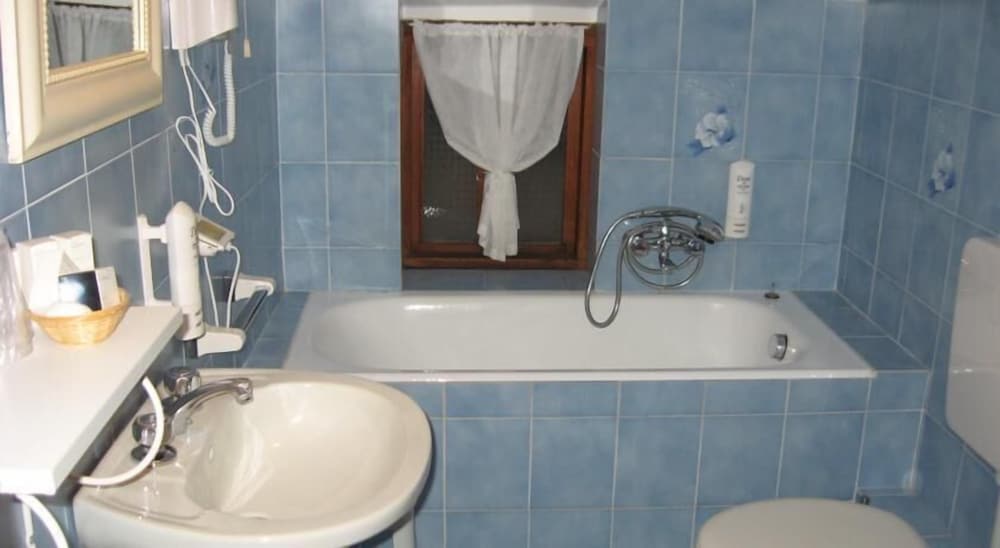 Фото Hotel Monterosso Alto