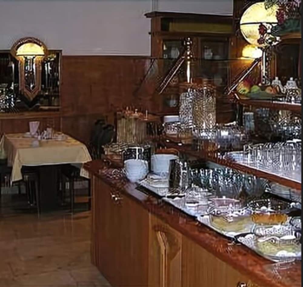 Фото Hotel Altbacher Hof