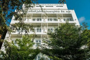 Гостиница Frangipani Royal Palace Hotel