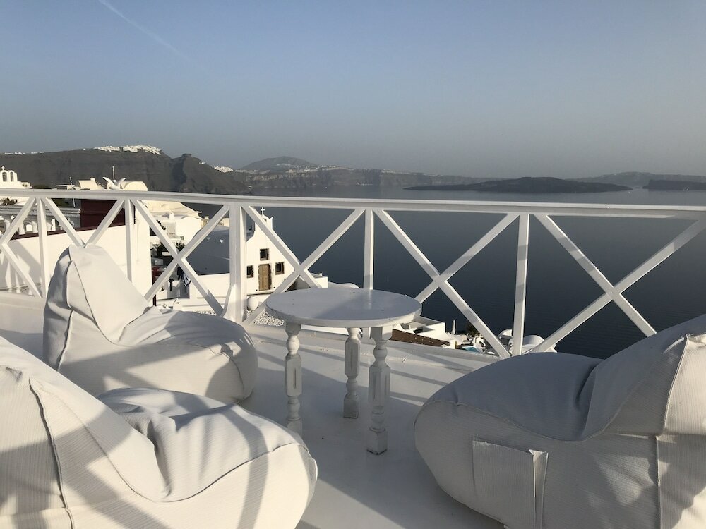 Фото Maryloujohn Villas