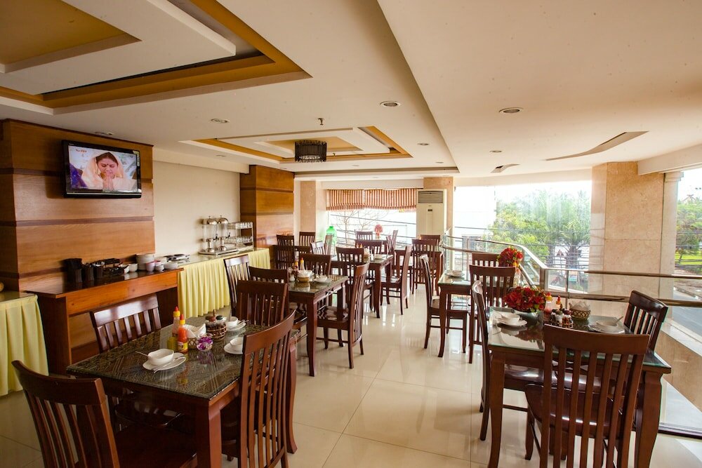 Фото Grand Mango Hotel