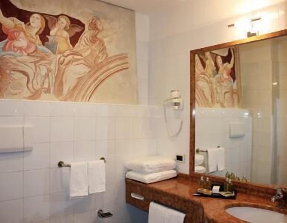 Фото Albergo della Roccia