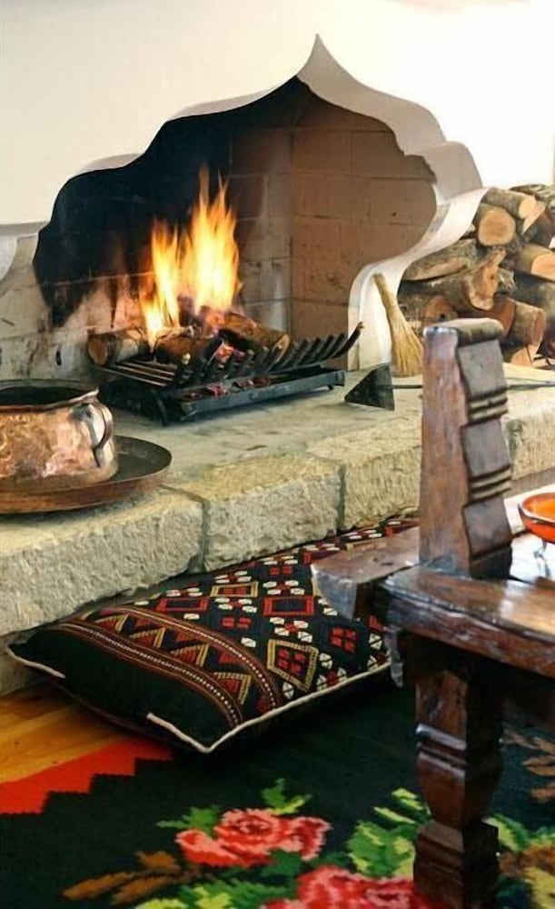 Фото Hotel Papanikola