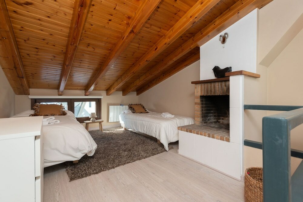 Фото Apartamentos Vaquers Mikka 3000