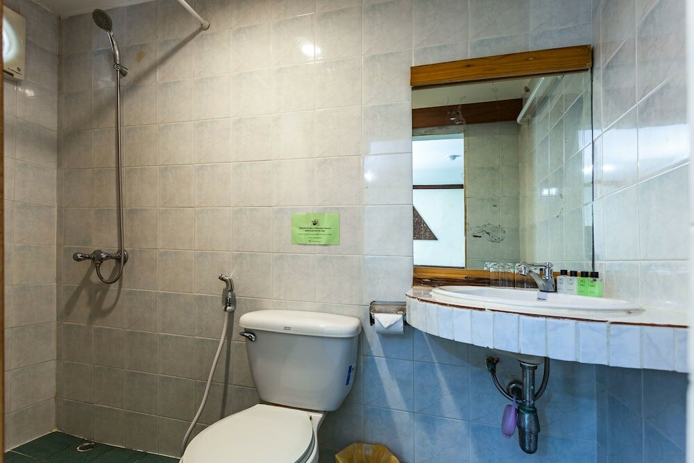 Фото New Road Guest House - Hostel