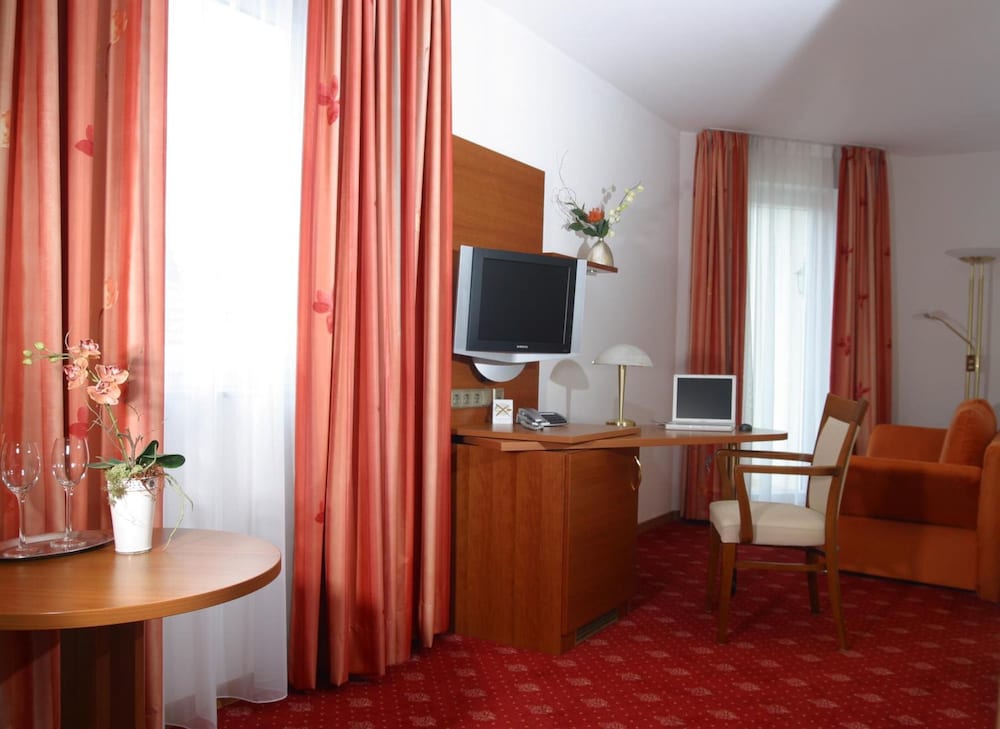 Фото Hotel zur Pfalz