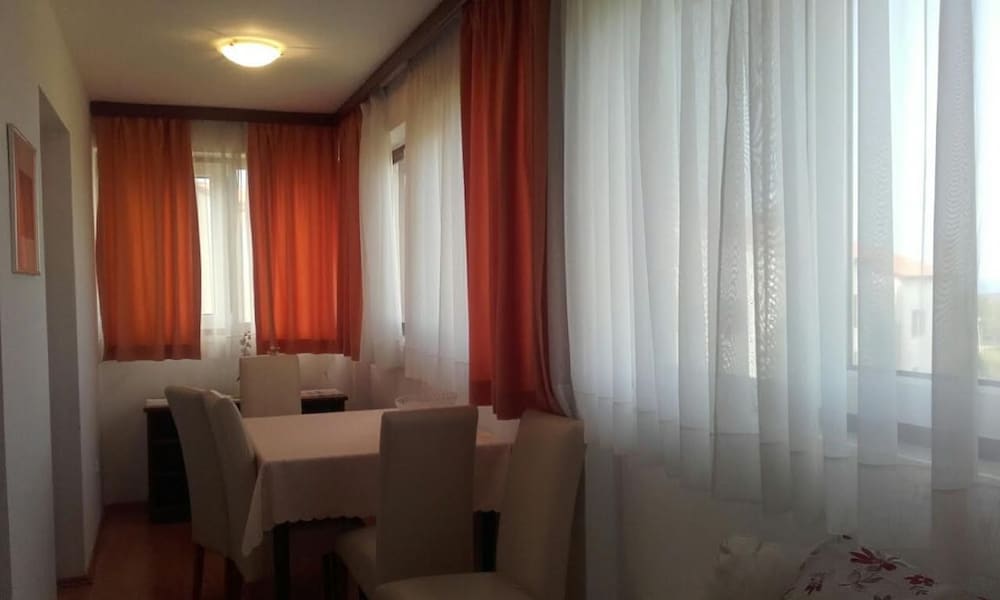 Фото Apartments Adriana