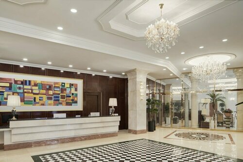 Гостиница GoldOne Hotel & Suites в Согвипхо