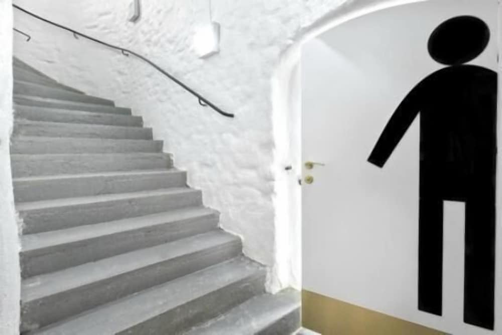 Фото Ramilton Old Town Hostel