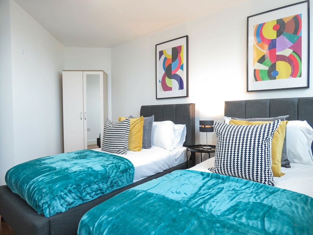 Фото Tudors eSuites Birmingham City Centre Apartments near Gas Street Basin