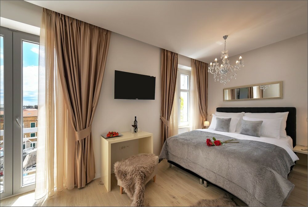 Фото VIA Porto Rooms