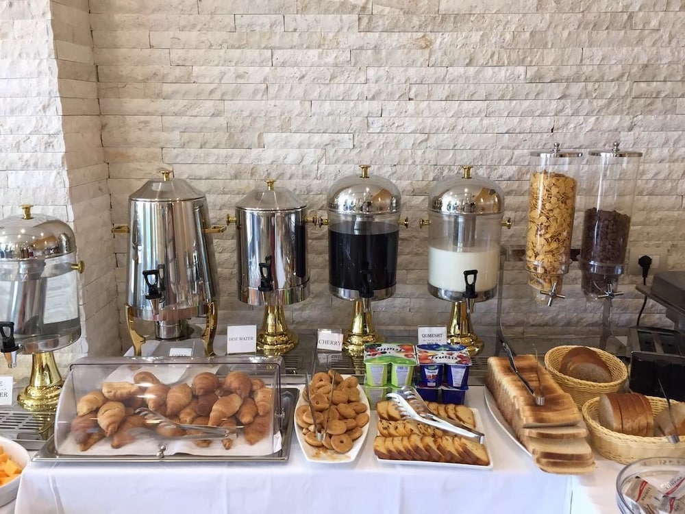 Фото Hotel Luxury