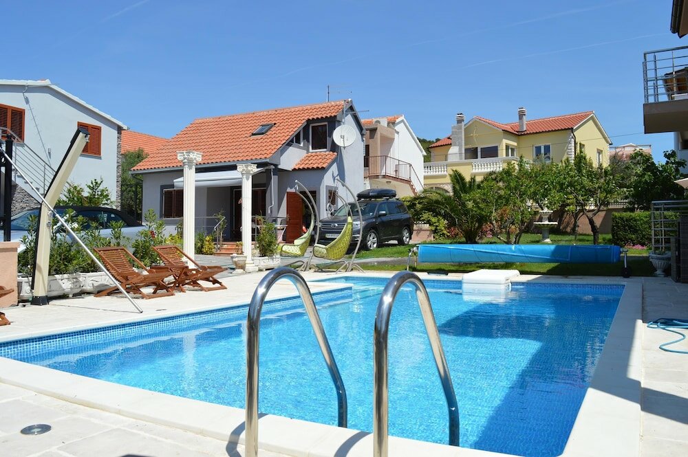 Фото Holiday House Tina Tribunj