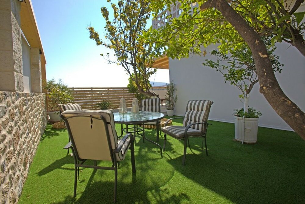 Фото Niriides Home